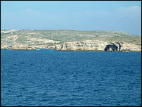 Blick zur Blauen Lagune bei Comino